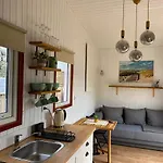 Tiny House 300 Meter Vom Zentrum Entfernt Feriehus
