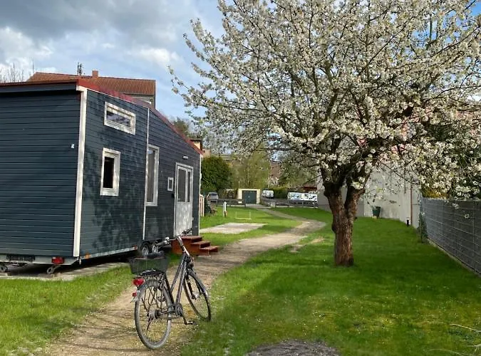 بيت للعطل Tiny House 300 Meter Vom Zentrum Entfernt *